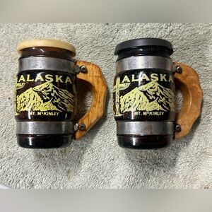 VTG Alaska Mt. McKinley Souvenir Salt-Pepper Shakers -
